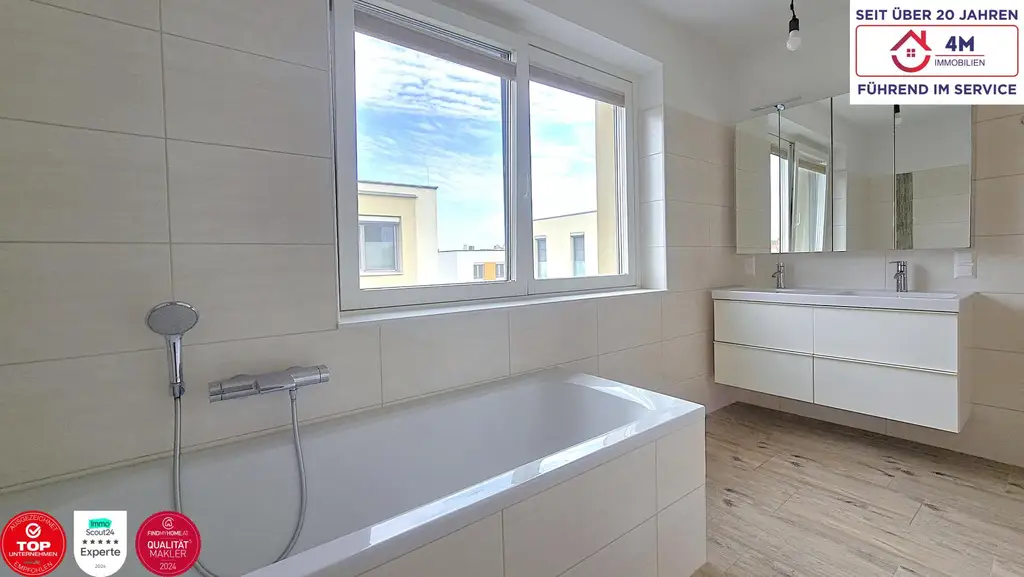 4-Zimmer-Doppelhaushälfte mit Photovoltaik und 3 Stellplätzen