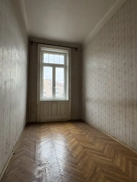 Schöne Altbauwohnung mit Potenzial