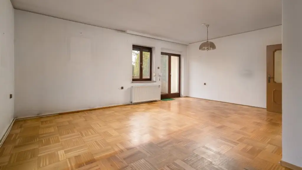 Ihr Haus in Probstdorf: Einfamilienhaus mit Terrasse, Garage und viel Potential!