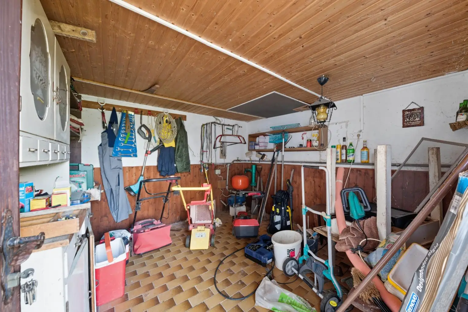 GARTENTRAUM MIT EIGENEM SEEZUGANG AM MARIENSEE- MODERN RENOVIERTES KLEINWOHNHAUS SOFORT BEZIEHBAR!
