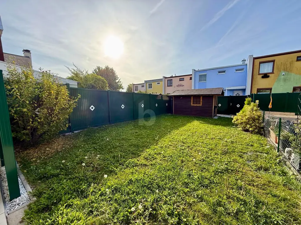 CHARMANTES WOHNEN MIT TOLLEM GARTEN!