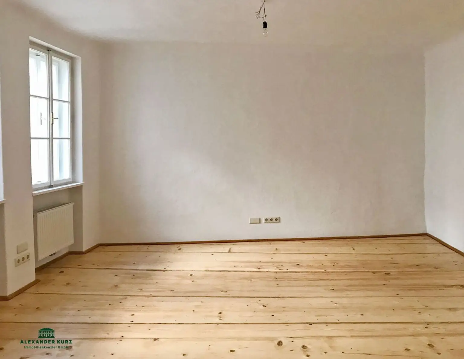 Kleine gewerbliche Einheit im Herzen der Linken Salzburger Altstadt