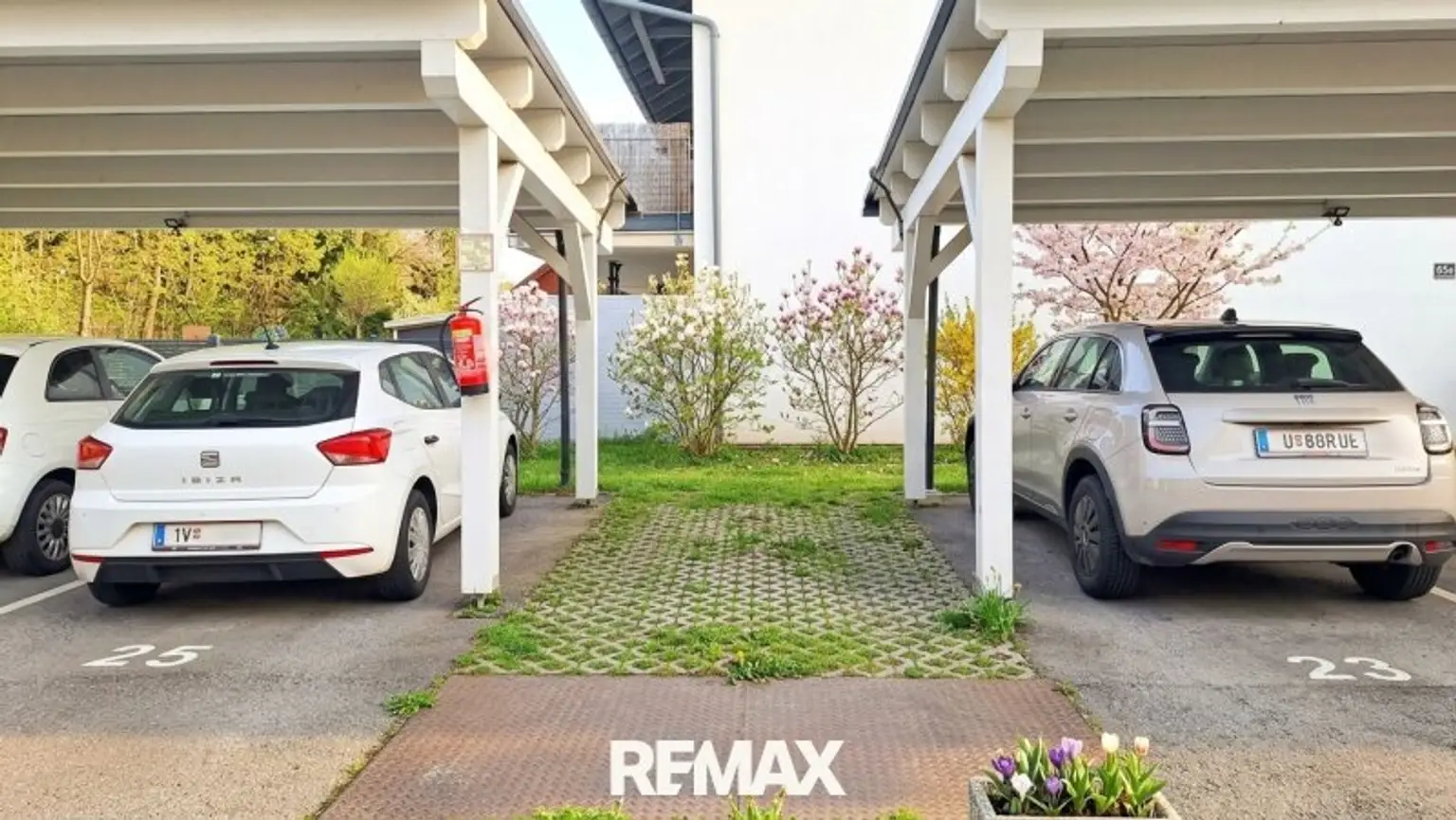 2 Carports inklusive