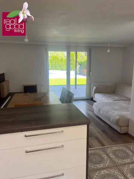 Teilmöbliertes Traumhaus in einer Kleingartensiedlung mit Pool, Garten und einem Wohnkeller