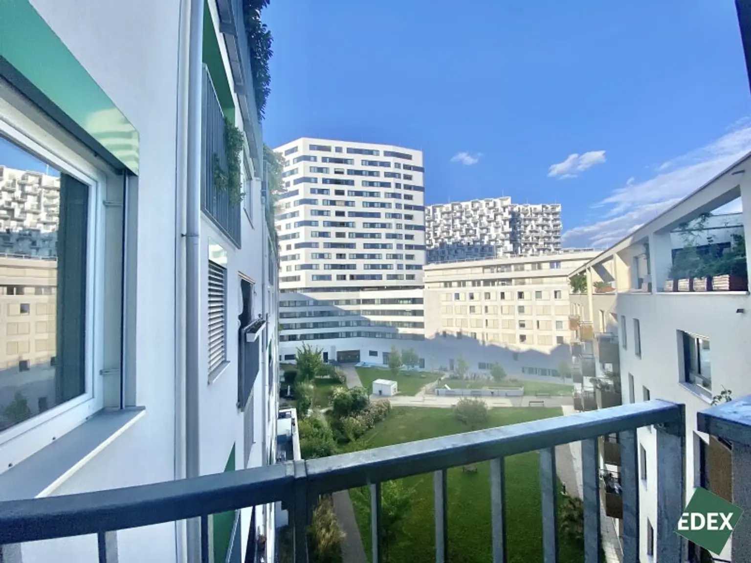 Großes 2-Zimmer-Apartment mit Loggia und Schrankraum beim Hauptbahnhof