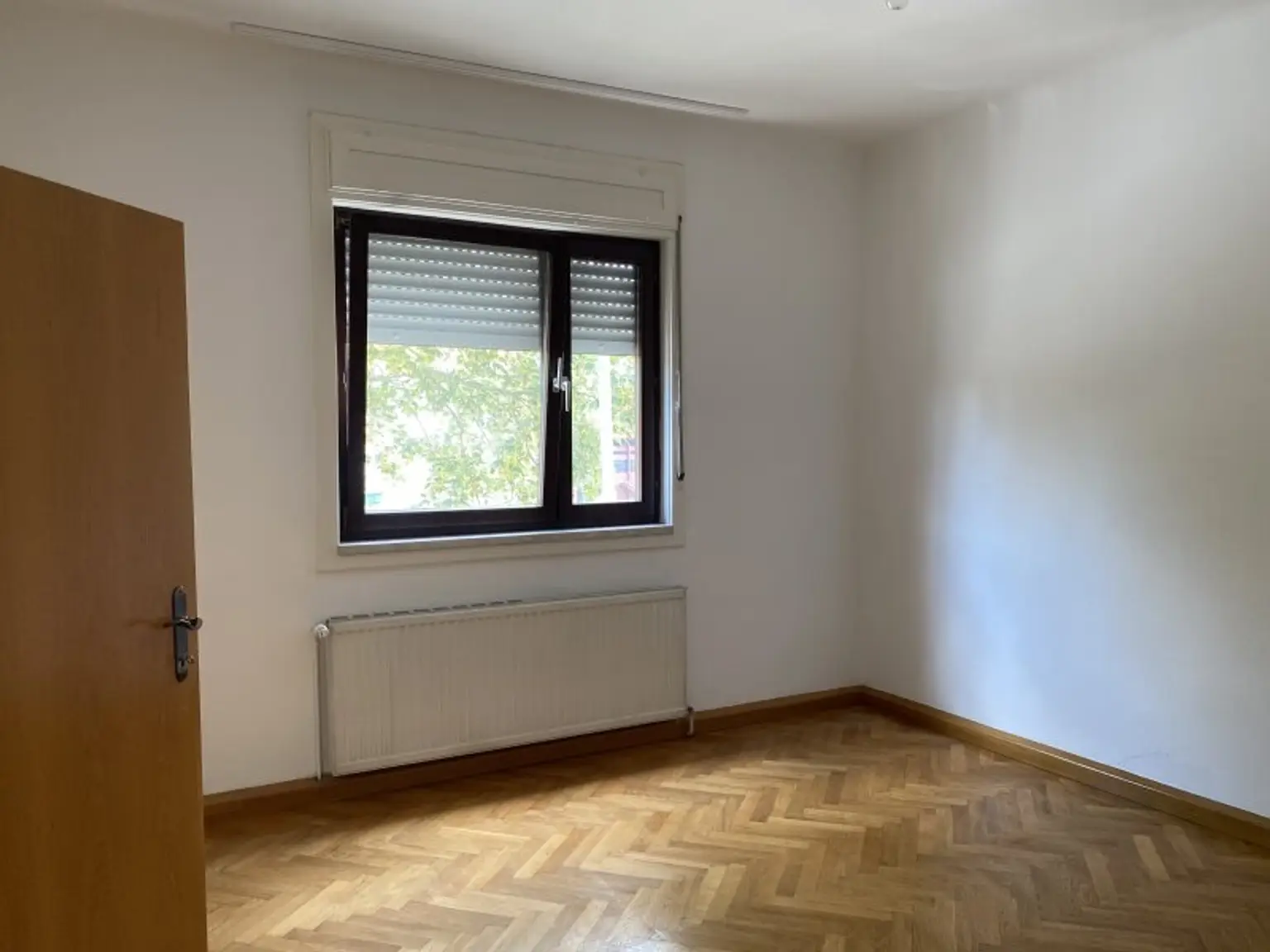Großes Familienwohnhaus