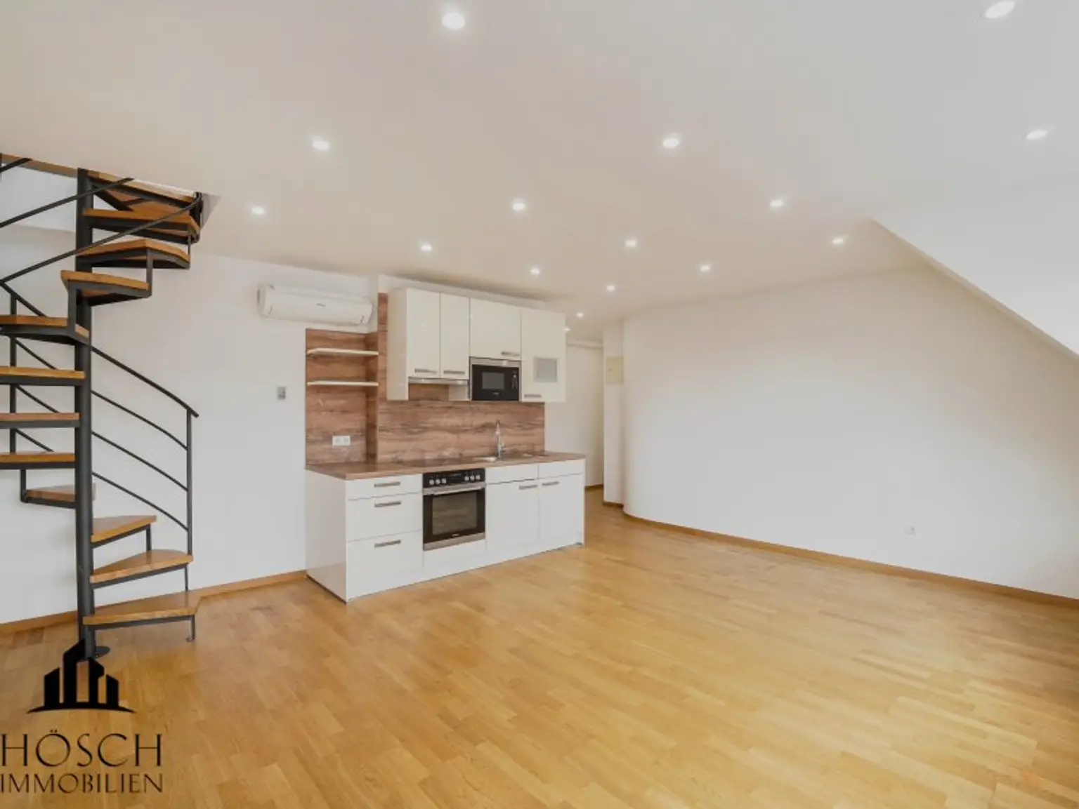 Stilvolle Maisonette-Wohnung mit Terrasse in Wiener Top-Lage!