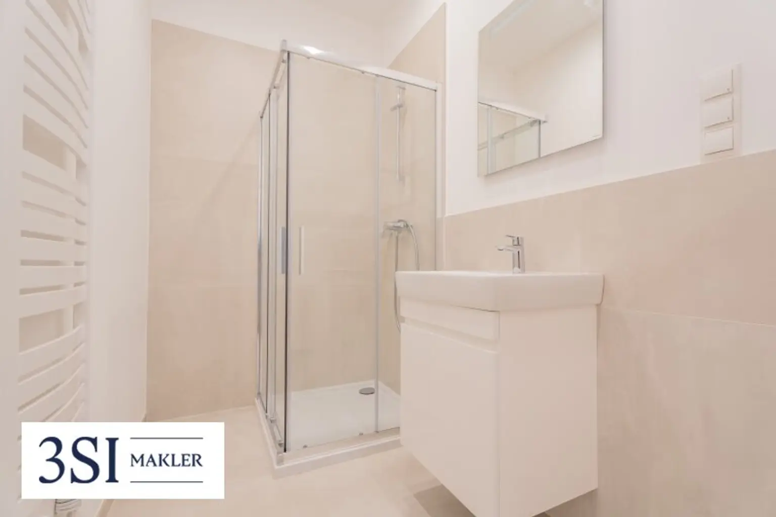 Top-sanierter Altbau-Erstbezug – Elegante 3-Zimmer-Wohnung mit moderner Ausstattung