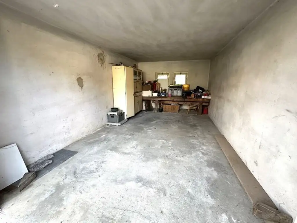 WOLFSBERG - SANKT THOMAS, 160 m2 Einfamilienhaus mit Potential, Vollkeller, 1139 m2 Grundstück, Wirtschaftsgebäude
