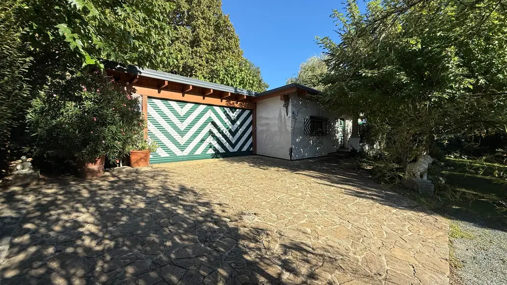 Attraktiver Bungalow auf einem großzügigen, sonnigen Grundstück in ruhiger Südlage