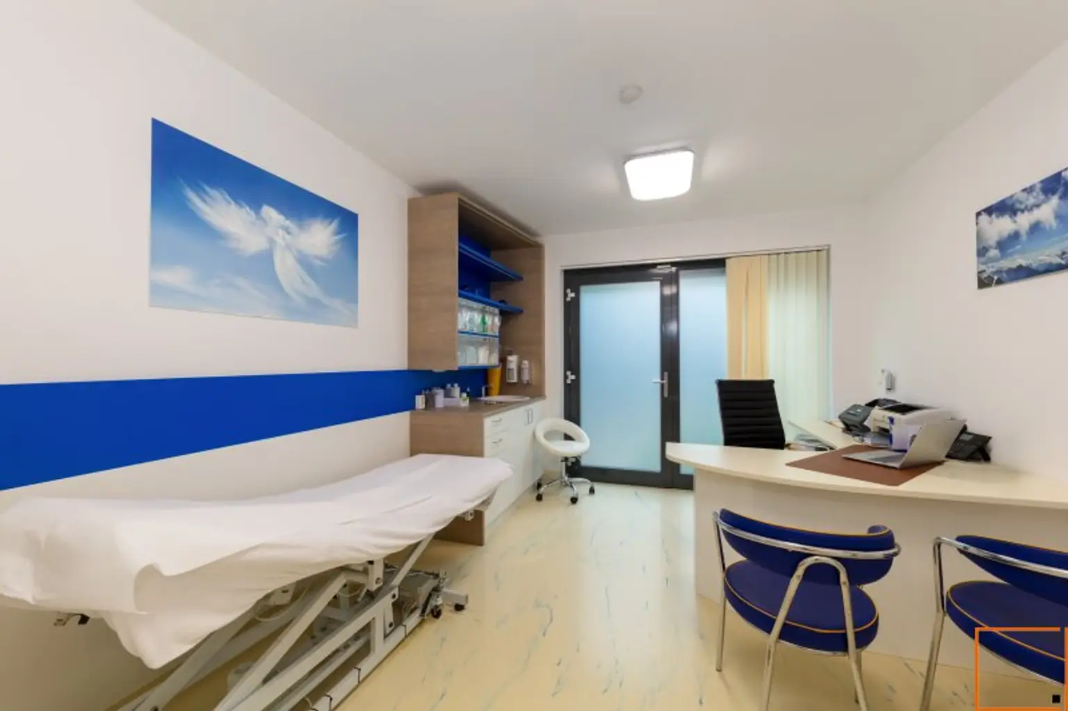 ARZTMEILE THERESIENGASSE _HERVORRAGEND EINGEFÜHRTE  ARZTPRAXIS SUCHT NEUEN EIGENTÜMER