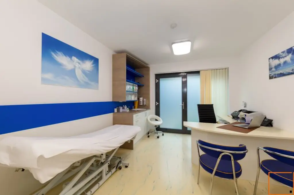 ARZTMEILE THERESIENGASSE _HERVORRAGEND EINGEFÜHRTE  ARZTPRAXIS SUCHT NEUEN EIGENTÜMER