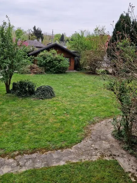 FAMILIENTRAUM! 6 ZIMMER UND EIN GARTEN ZUM HERUMTOBEN!