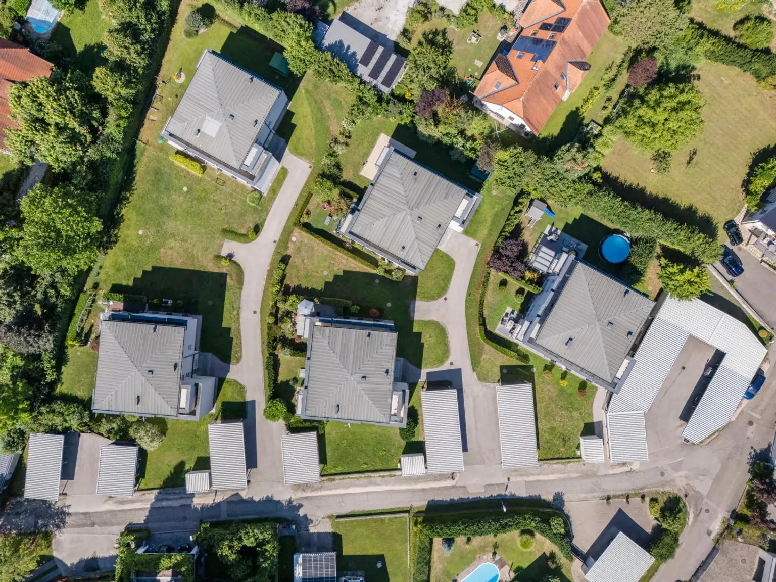 Für Anleger und Eigennutzer: Seenahe, moderne Wohnung mit Terrasse