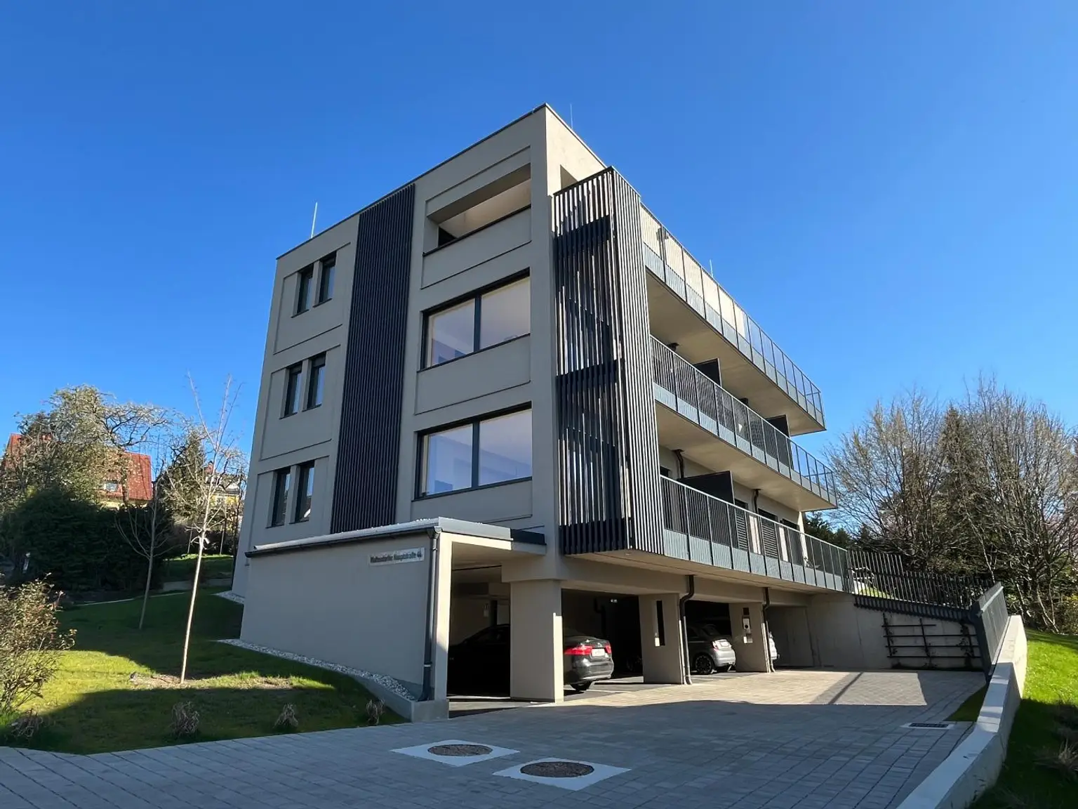 Erstbezug! stylische Penthouse Wohnung mit großer Terrasse und sensationellen Stadtblick in Waltendorf!