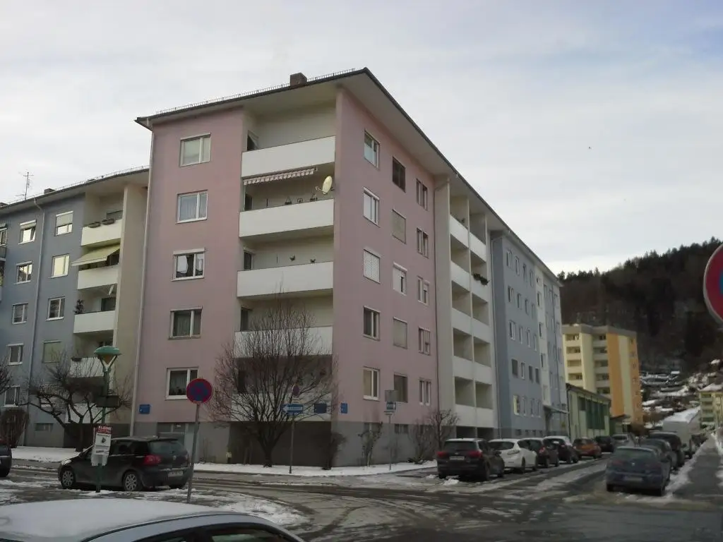 Gut vermietete Anlegerwohnung mit Balkon in Bruck/Mur zu kaufen !