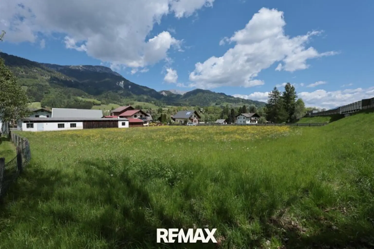 das unbebaute Grundstück Blick Richtung Nordosten