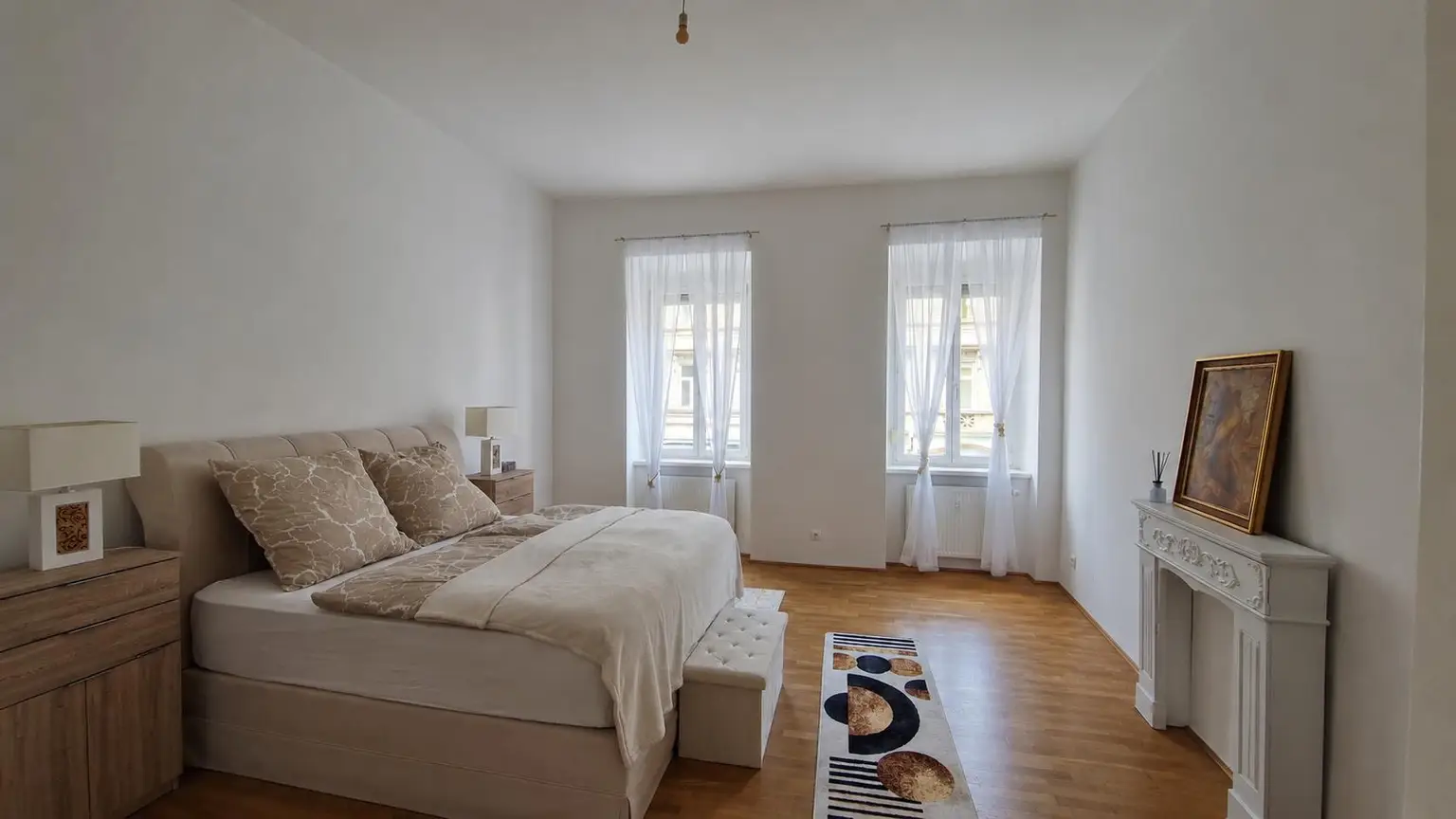 Schlafzimmer aufgeräumt KI-Info