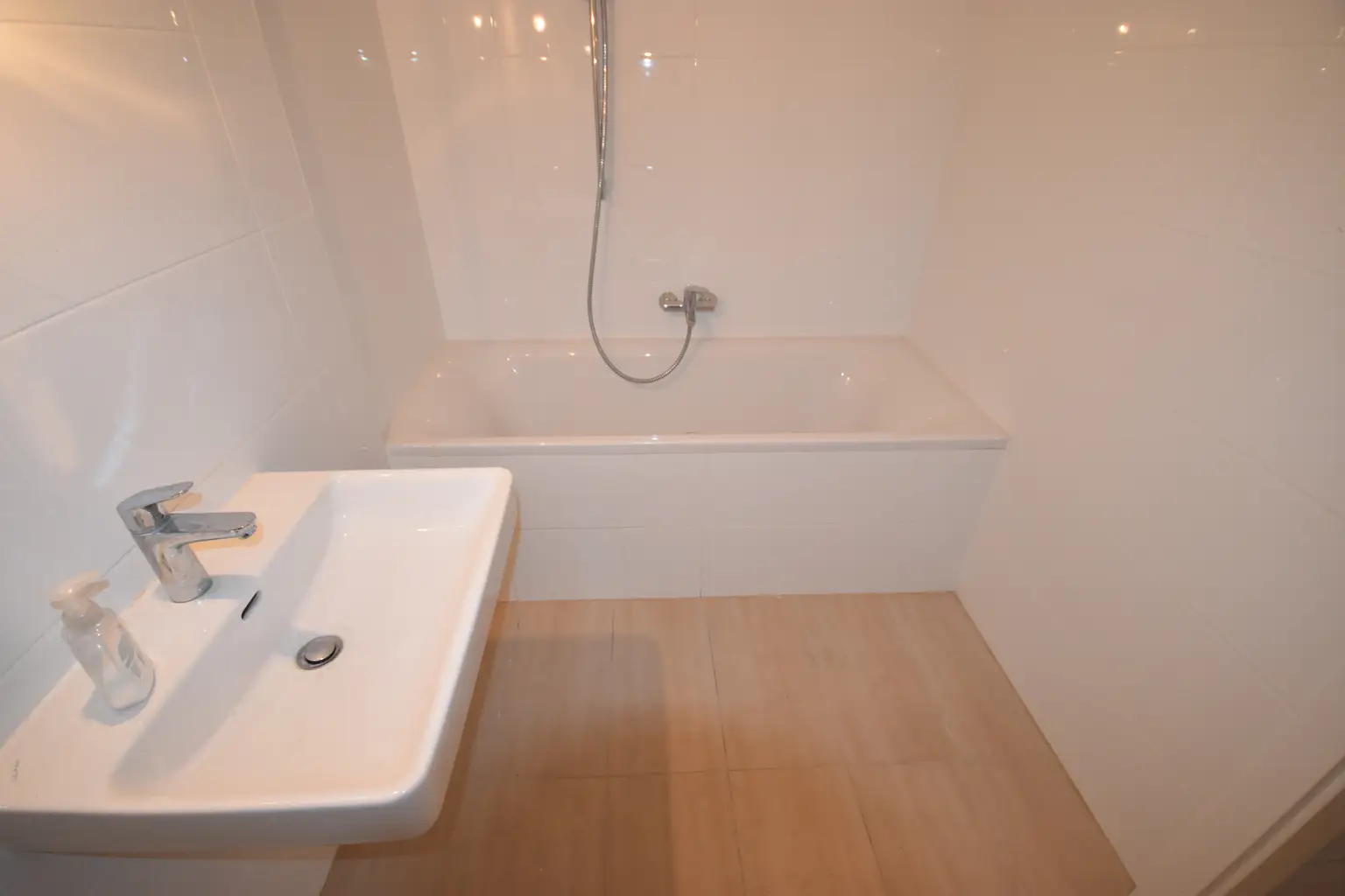 "17. BEZIRK - Attraktive 3-Zimmer-Wohnung mit separater Küche"