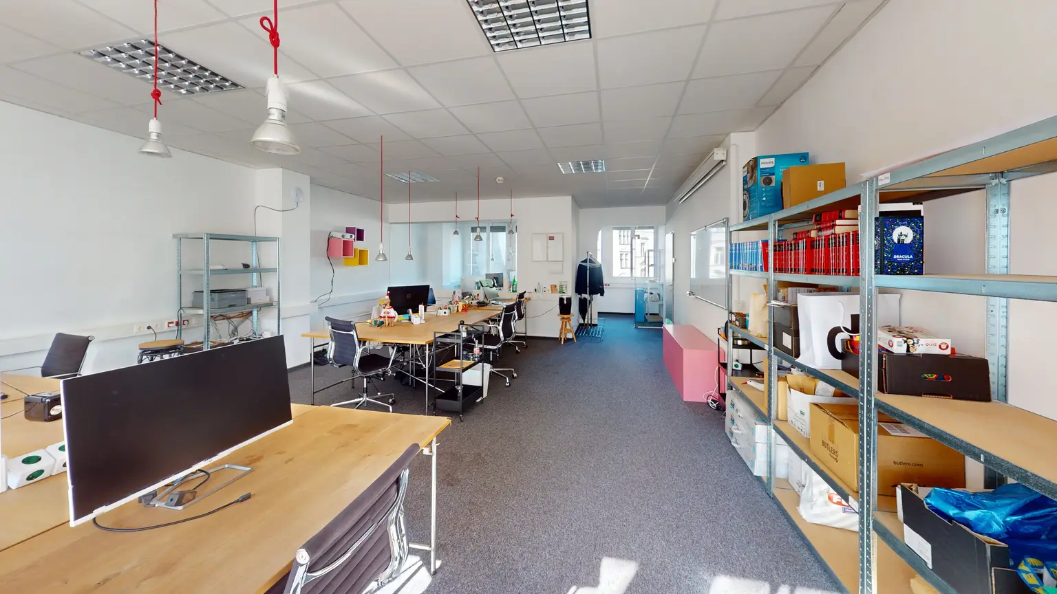 Ihr Arbeitsplatz im Zentrum: Helle Büroflächen mit Entwicklungspotenzial _ Erweiterbar