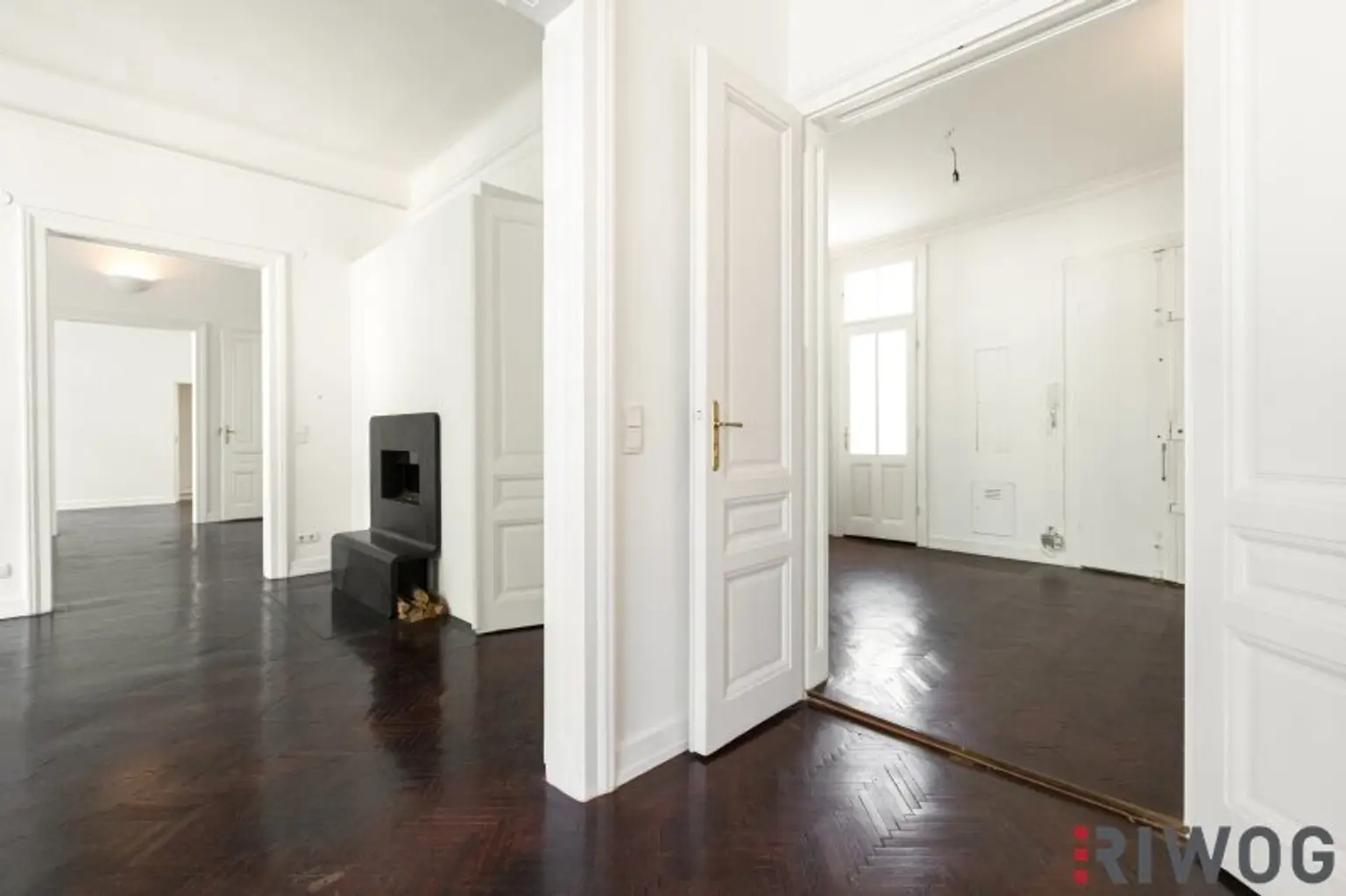 Beeindruckende Stilaltbauwohnung | Innenhofbalkon | Ca. 3,5 m Raumhöhen | 3. Etage | Nähe Donaukanal, Hundertwasserhaus, 1. Bezirk, Prater