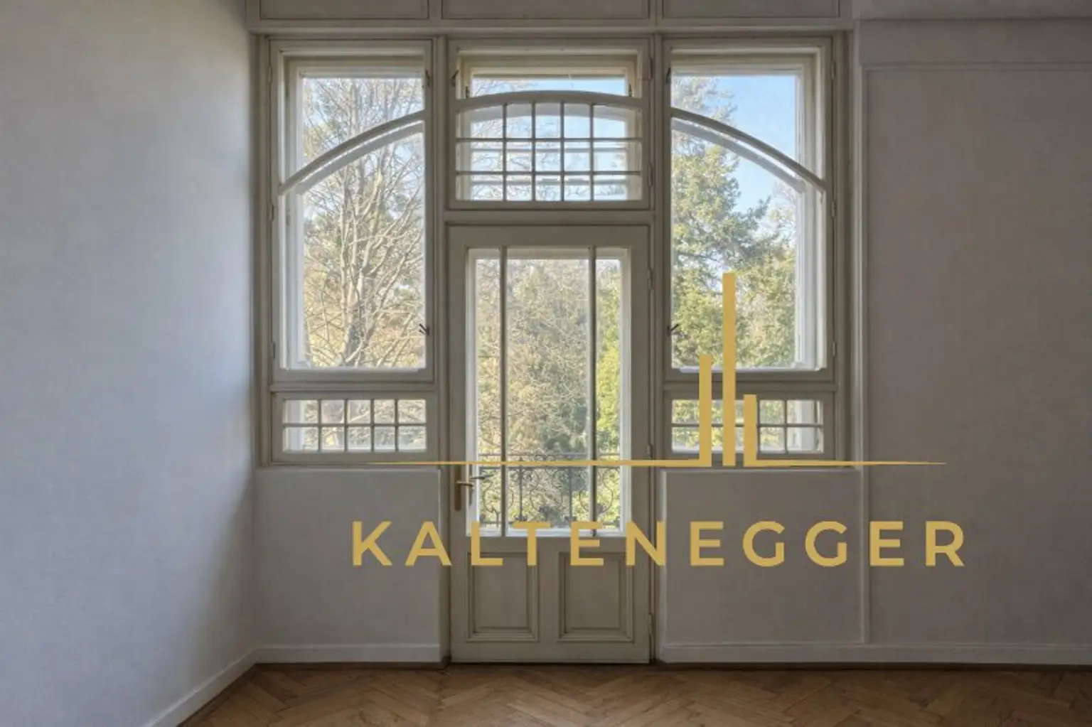 Herrschaftliche Cottage Villa in prominentester Lage mit hohem Entwicklungspotenzial