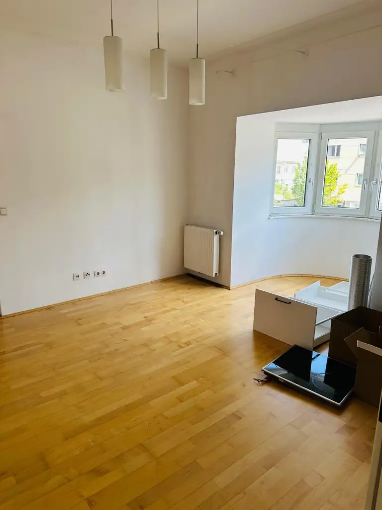 4-Zimmer-Wohnung mit Balkon