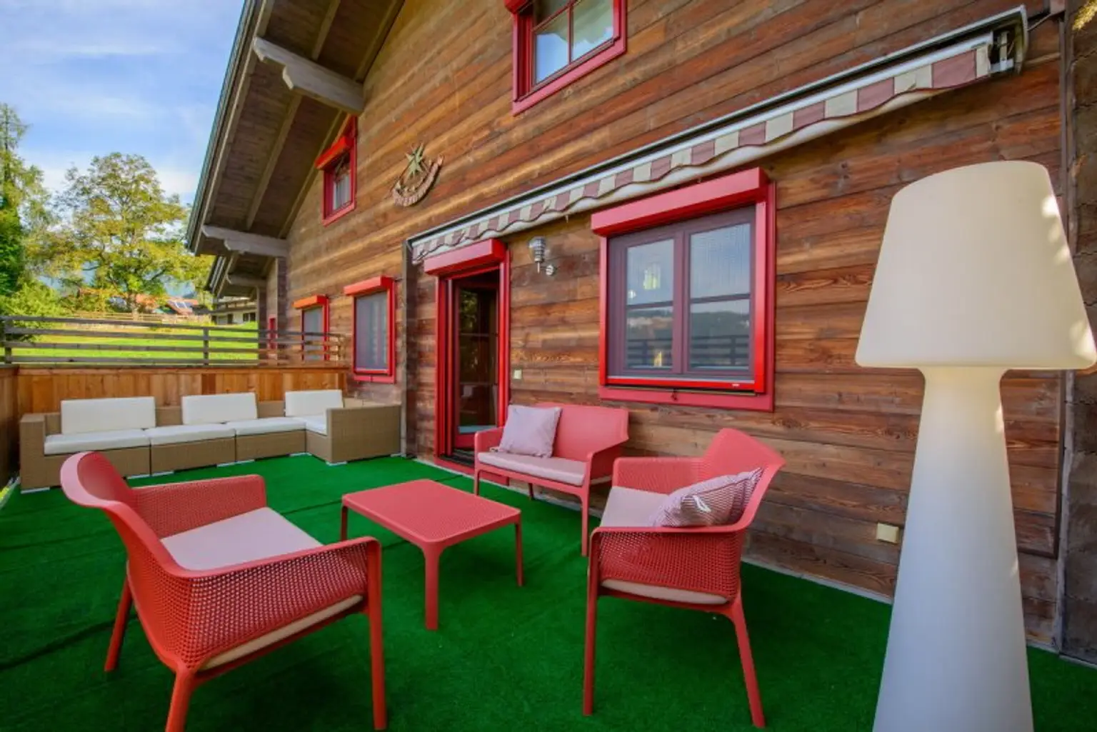 Luxuriöses Wohnhaus in ökologischer Holzbauweise