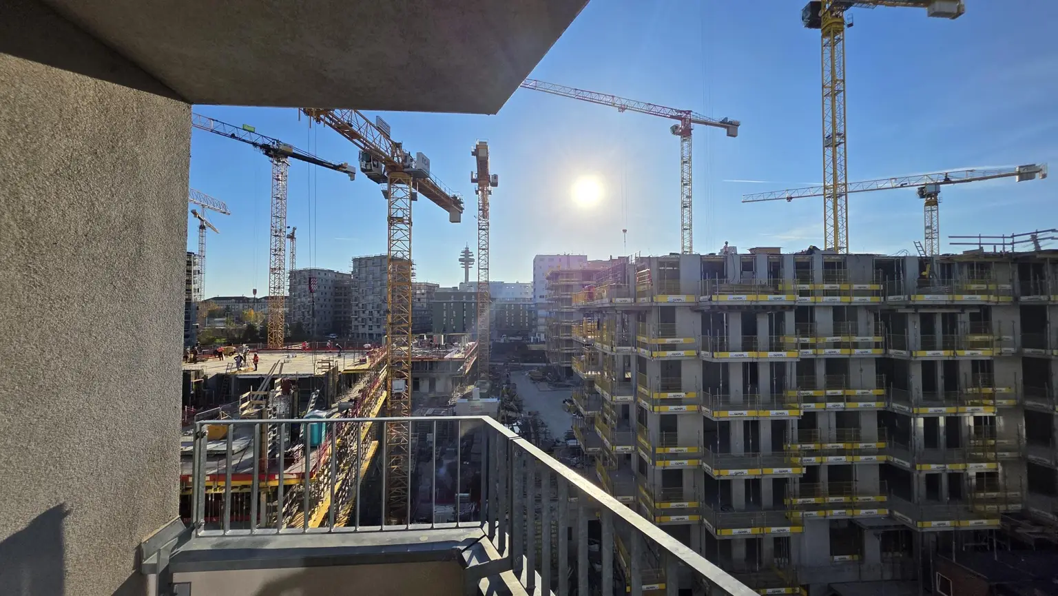 EUROGATE: 2 Zimmer Wohnung ++ GYM ++ 6.OG ++ Energieklasse A