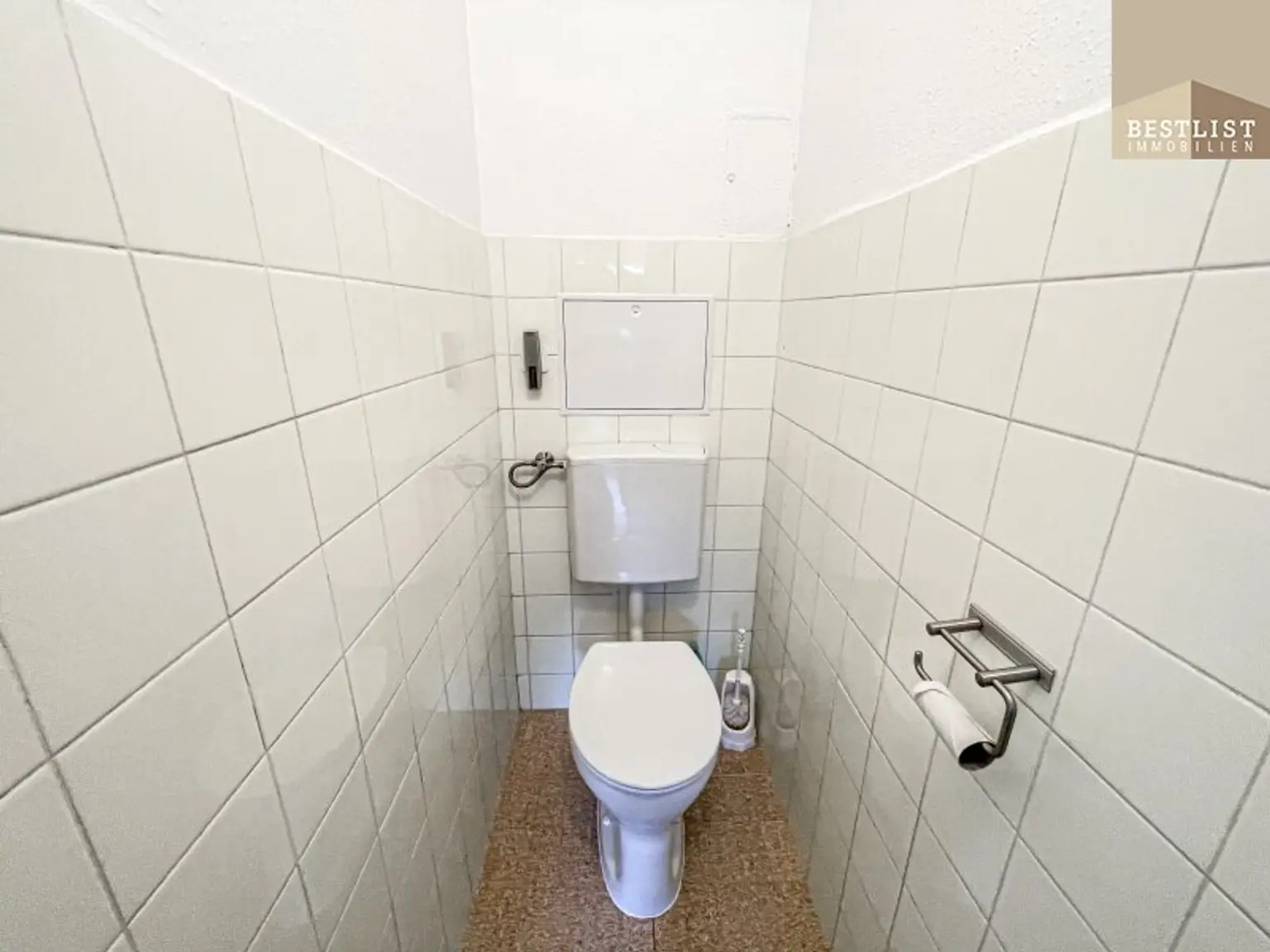 Modernisierte Wohnung mit sonniger Loggia!
