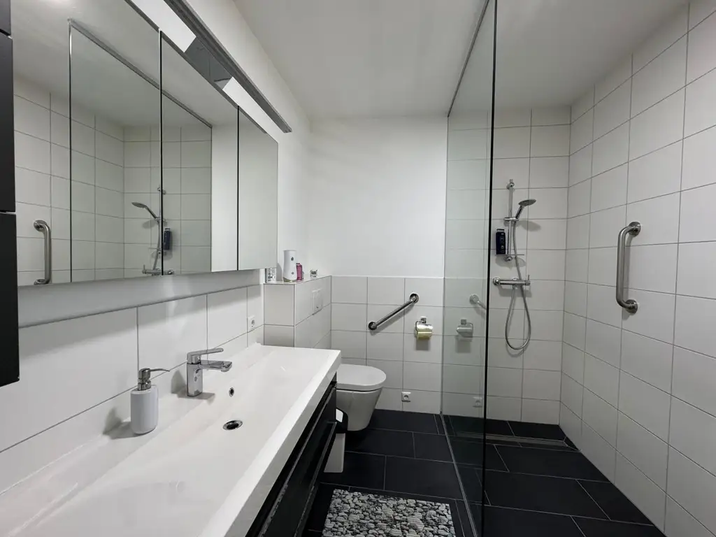 Einfamilienhaus für anspruchsvolle Käufer - im Grünen und doch in Stadtnähe