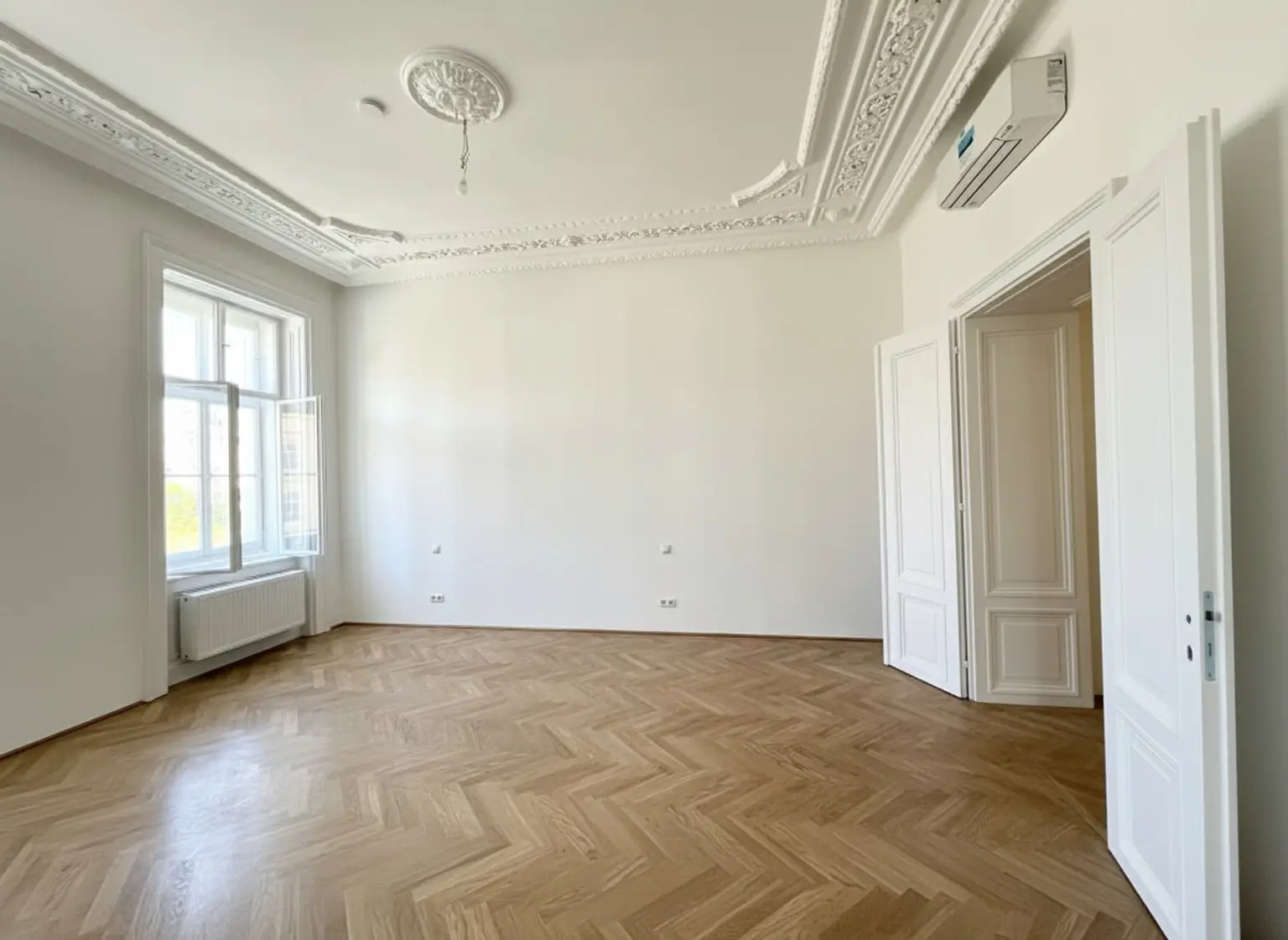 UNBEFRISTET und ERSTBEZUG: Prachtvolle, klimatisierte Wohnung in Top Lage / UNLIMITED and FIRST OCCUPANCY: Stunning, air-conditioned apartment