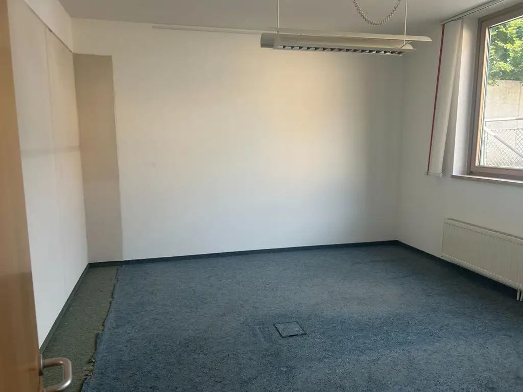 Geschäftshaus in Zentrum von Bischofshofen