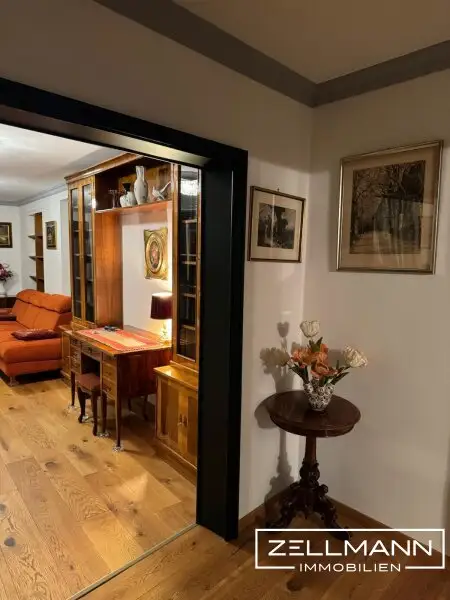 Herrschaftliche Villenetage mit 650 m² Eigengarten und Dachterrasse in Wien-Mauer | ZELLMANN IMMOBILIEN