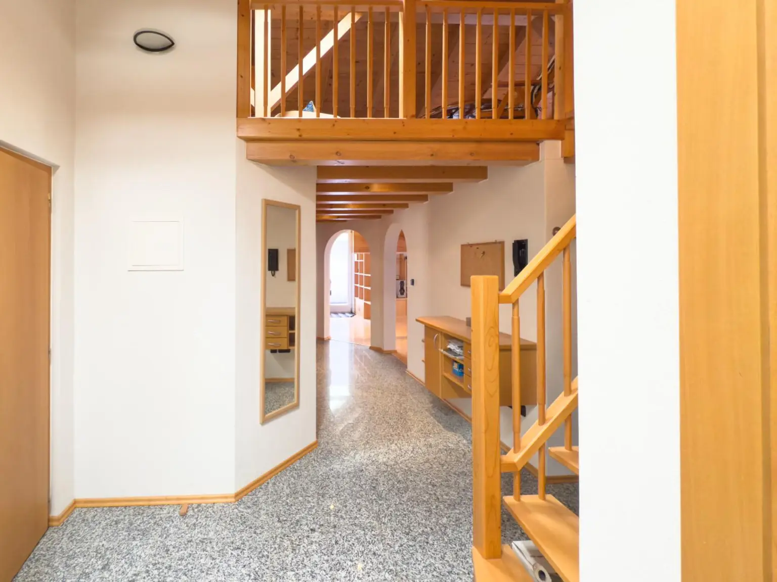 Weitblick über das Wipptal  - Dachgeschoßwohnung mit zwei Ebenen in Steinach