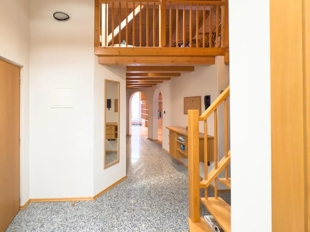 Weitblick über das Wipptal  - Dachgeschoßwohnung mit zwei Ebenen in Steinach
