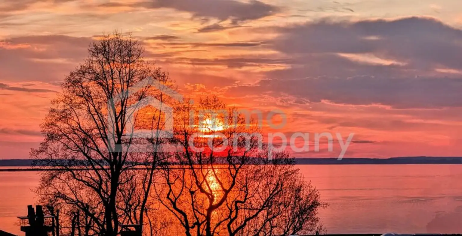 Exklusive 2-Zimmer-Wohnung mit Seeblick - Süd-West-Terrasse & moderner Einrichtung!