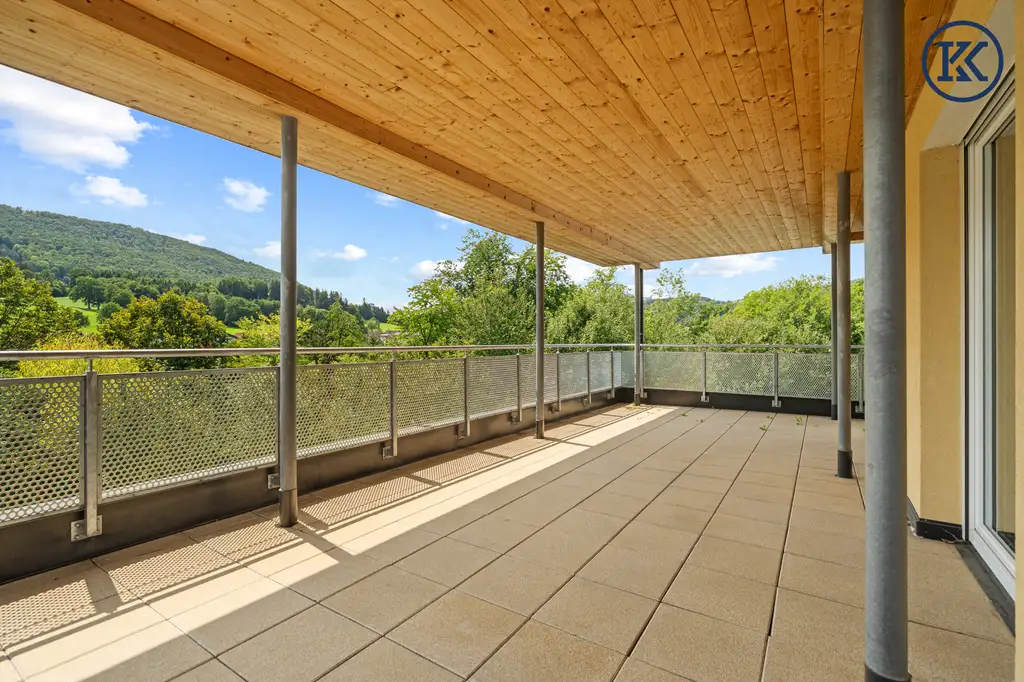 Zuhause im Grünen – Lichtdurchflutete Wohnung mit Dachterrasse & Gartenoase