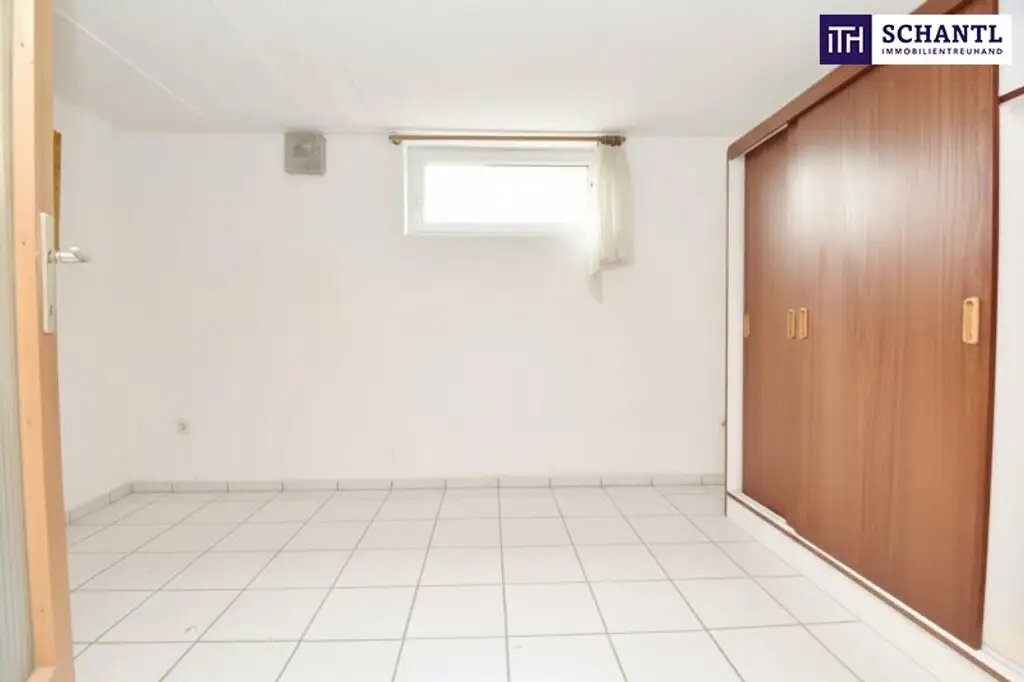 PLATZ zum WACHSEN – sanierungsbedürftiges Haus mit großem Garten und traumhaften Bäumen in Graz Liebenau! Bungalow mit Ausbaureserve!