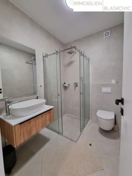 Maisonette-Wohnung mit Swimmingpool