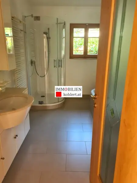 KLOSTERNEUBURG- MIETHAUS IN SCHÖNER GRÜNLAGE