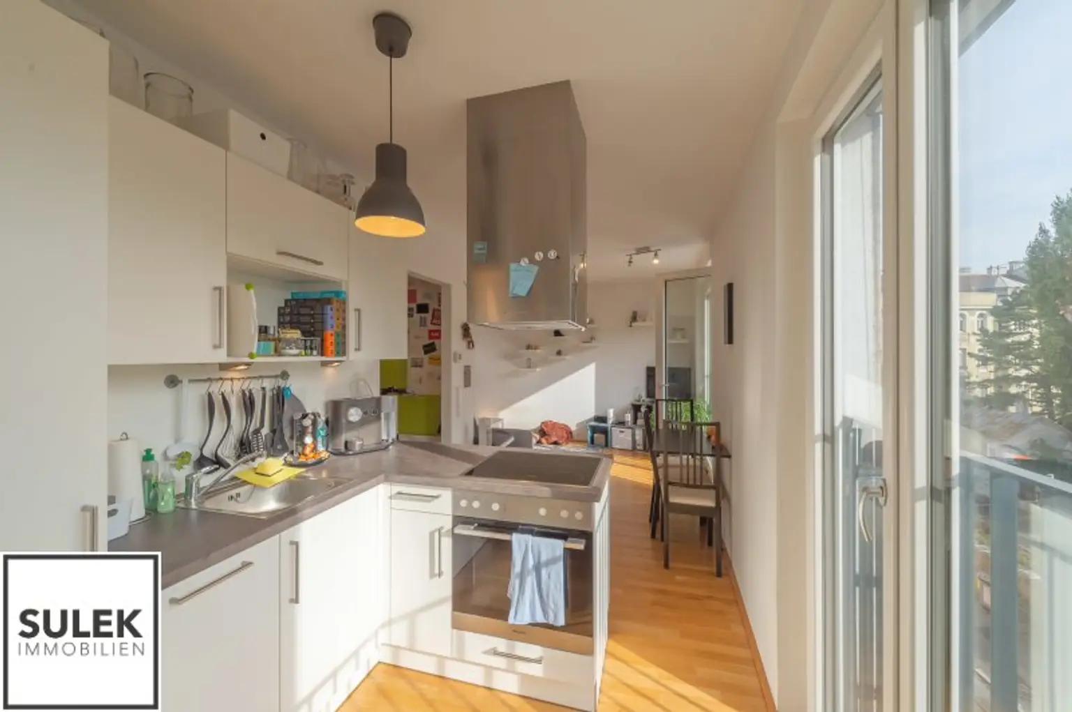 Neubau: gut geschnittene 2-Zimmer Wohnung vis á vis dem Währinger Schubertpark