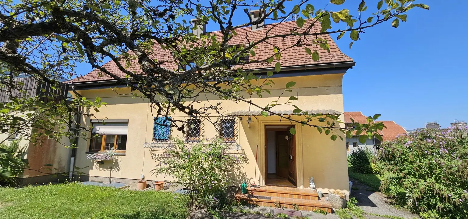 Haus mit großem Gestaltungsspielraum 2 Wohneinheiten