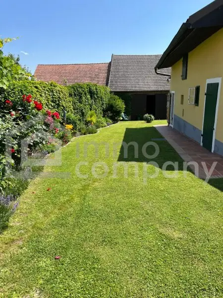 Einzigartiger Streckhof  - liebevoll gepflegt!