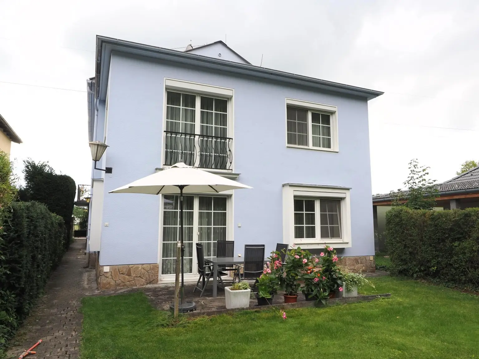 "mehr als EIN Haus - ein Zuhause"
