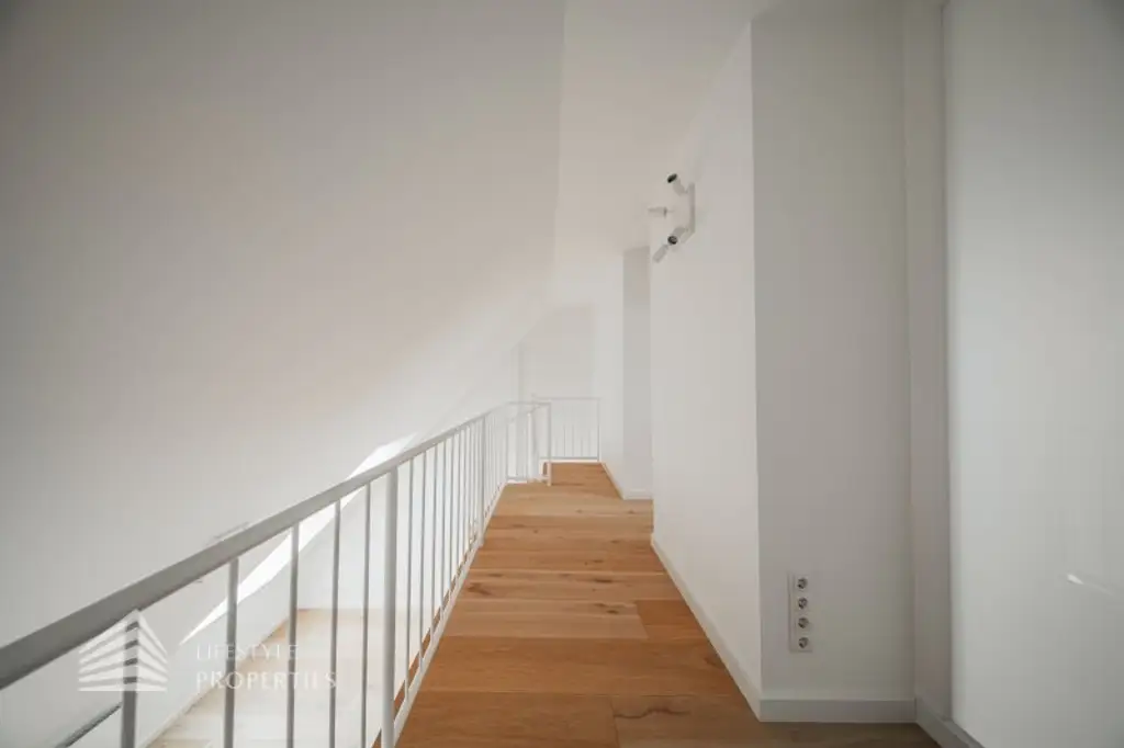Helle 2-Zimmer-Maisonettewohnung, Nähe Wiedner Hauptstraße