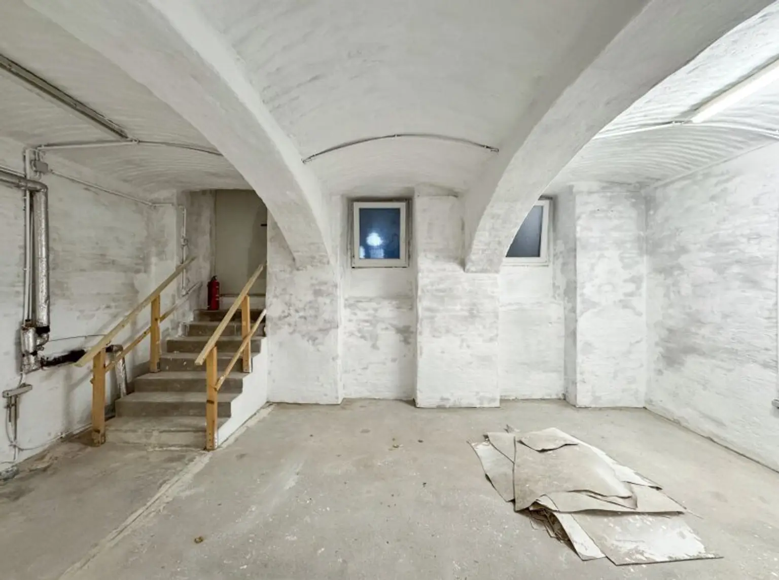 PROVISIONSFREI! Hannovermarkt, Wallensteinstraße Lager / Magazin mit 46,51 m2 Nutzfläche und Strassenzugang zu vermieten!