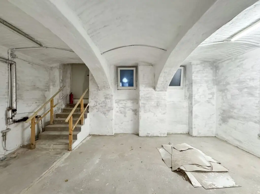 PROVISIONSFREI! Hannovermarkt, Wallensteinstraße Lager / Magazin mit 46,51 m2 Nutzfläche und Strassenzugang zu vermieten!