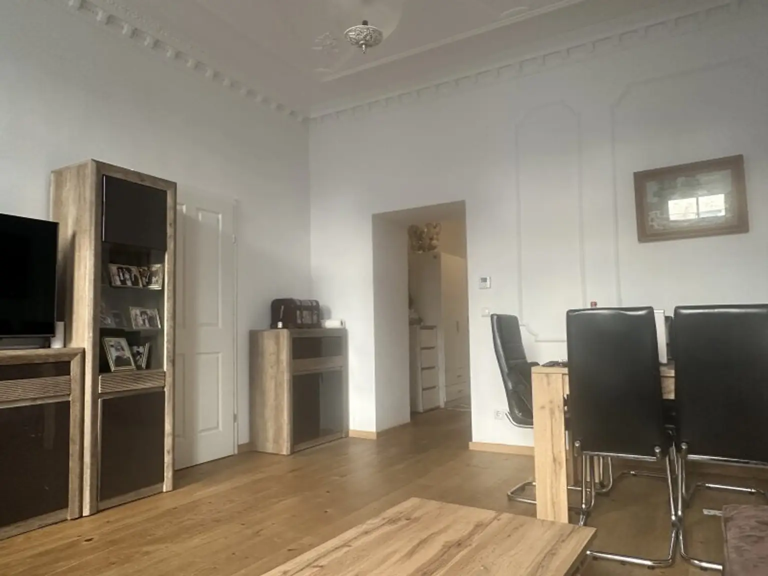 Vollsanierte 2-Zimmer-Wohnung in generalsaniertem Altbau