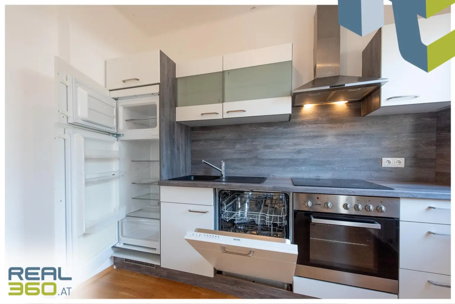 Voll ausgestattete Küche